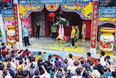粽香满古巷 民俗焕新潮