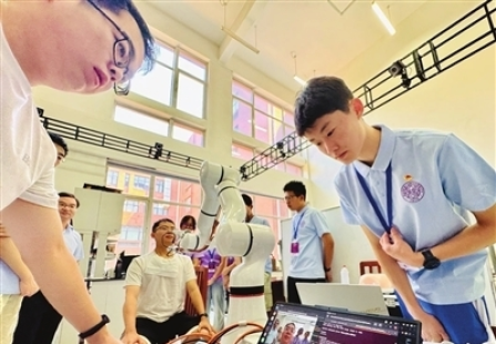 “2026年天津市青少年暑期科学营”开营
